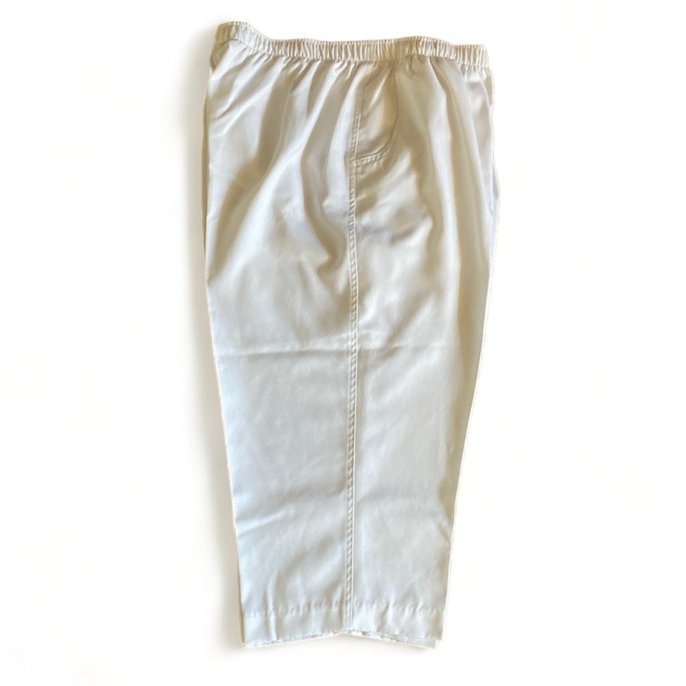Alia Pull-on Capris